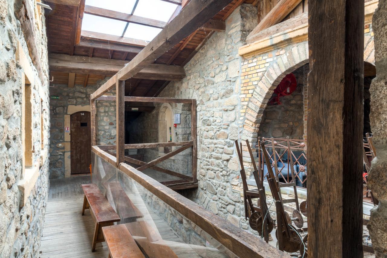 蒙塔基监狱住宿加早餐旅馆 Montagny  外观 照片